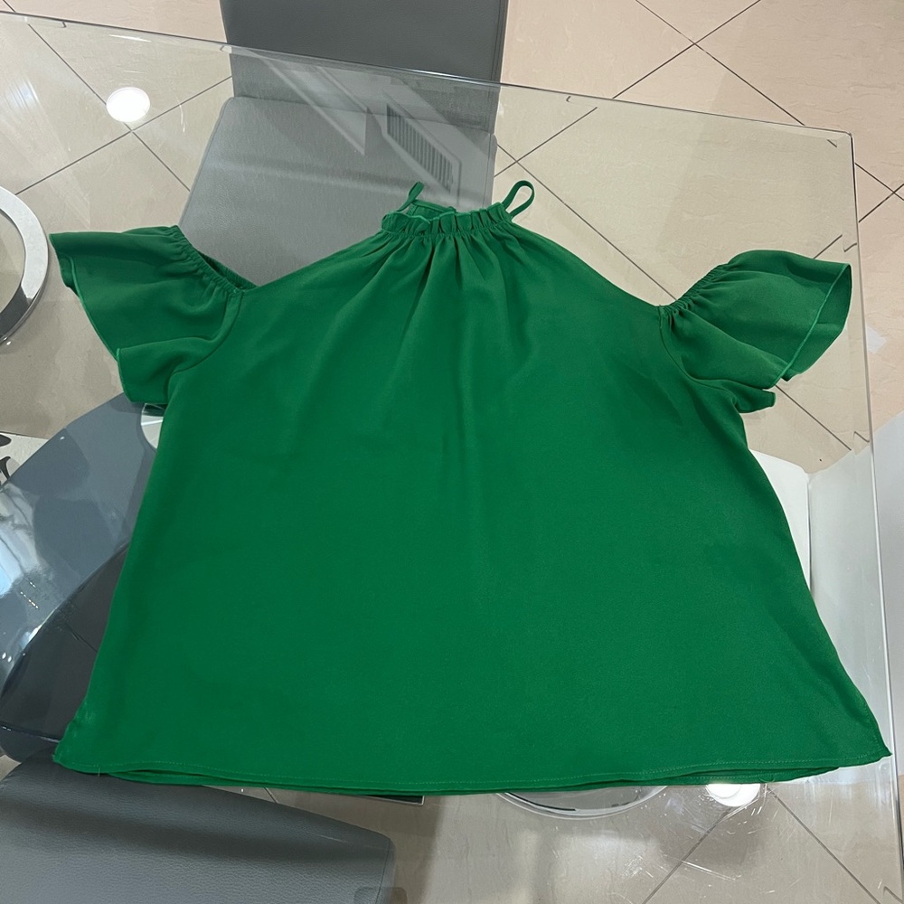 SHEIN Curve cold shoulder green top size 1XL